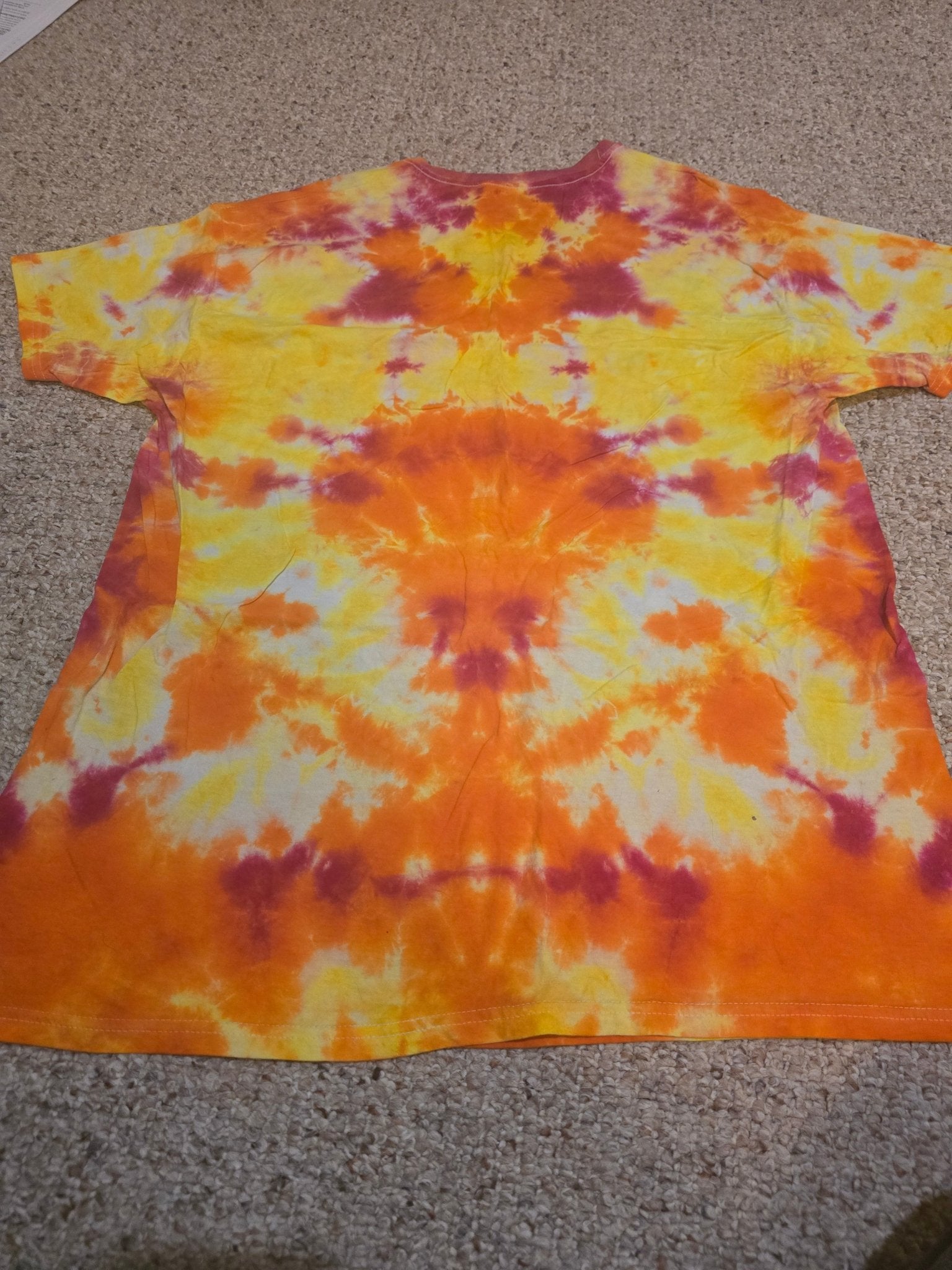 Faded Mandala Tie Dye - Size XL - Alderson Family Farms