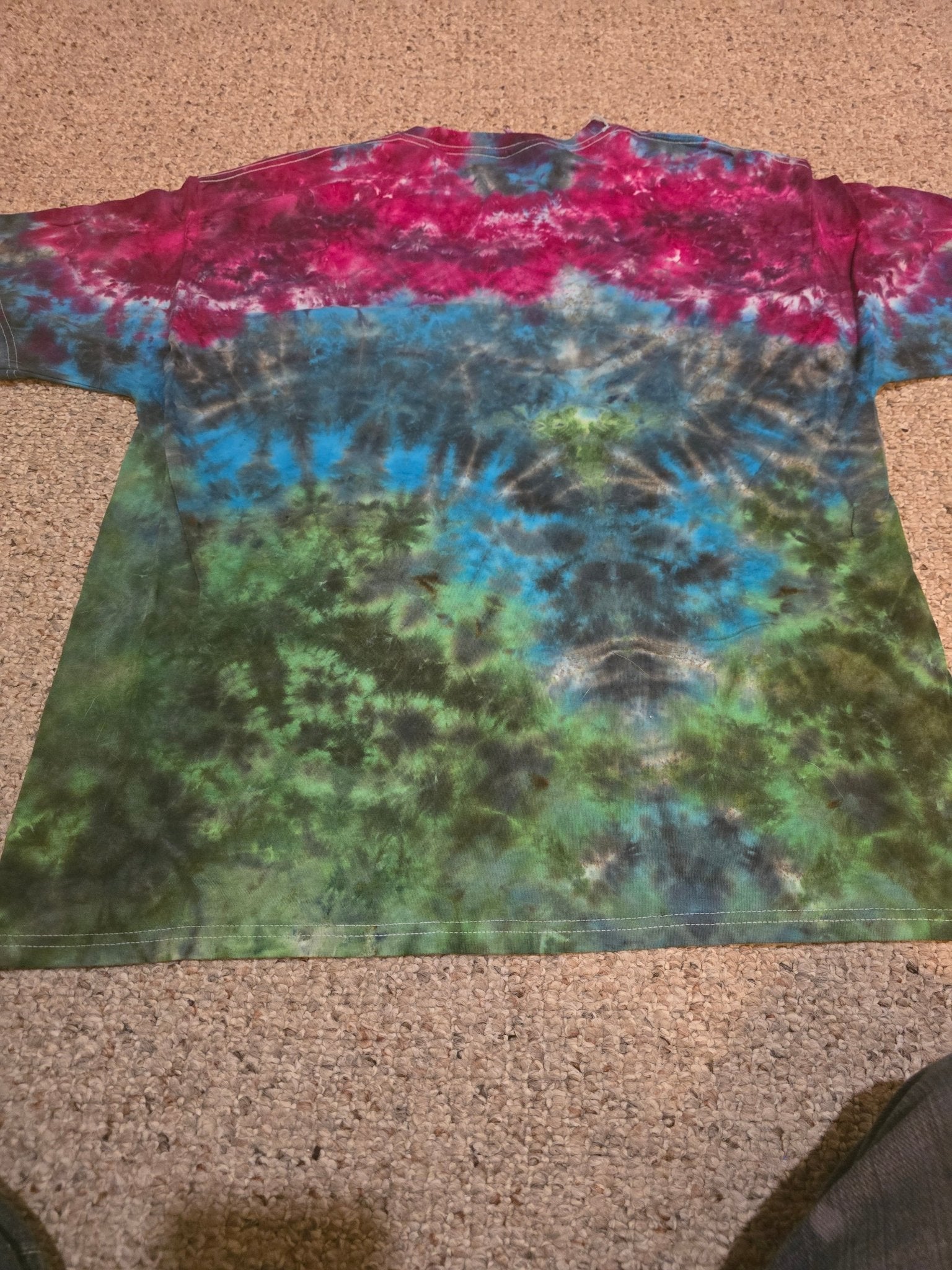 Guitar Tie Dye - Size XL - Alderson Family Farms