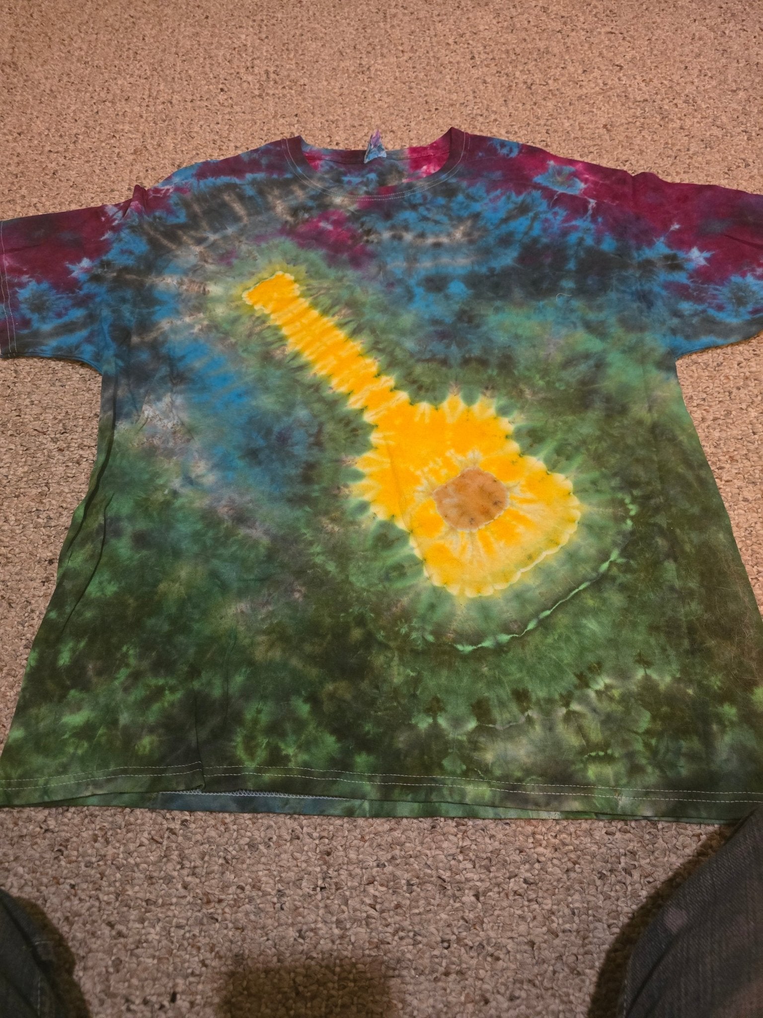 Guitar Tie Dye - Size XL - Alderson Family Farms