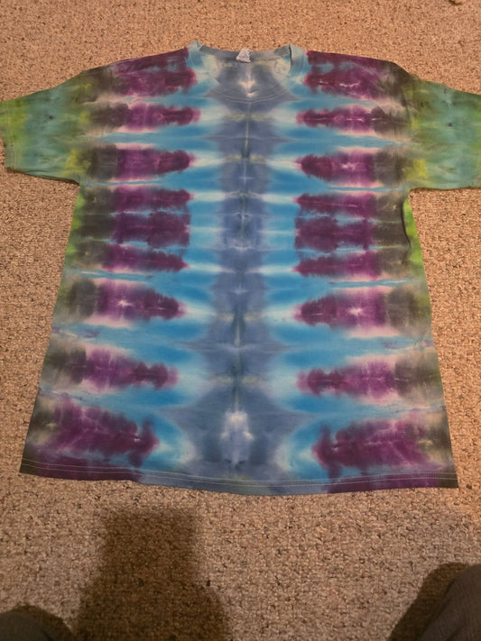 Incline Tie Dye - Size Large - Alderson Family Farms